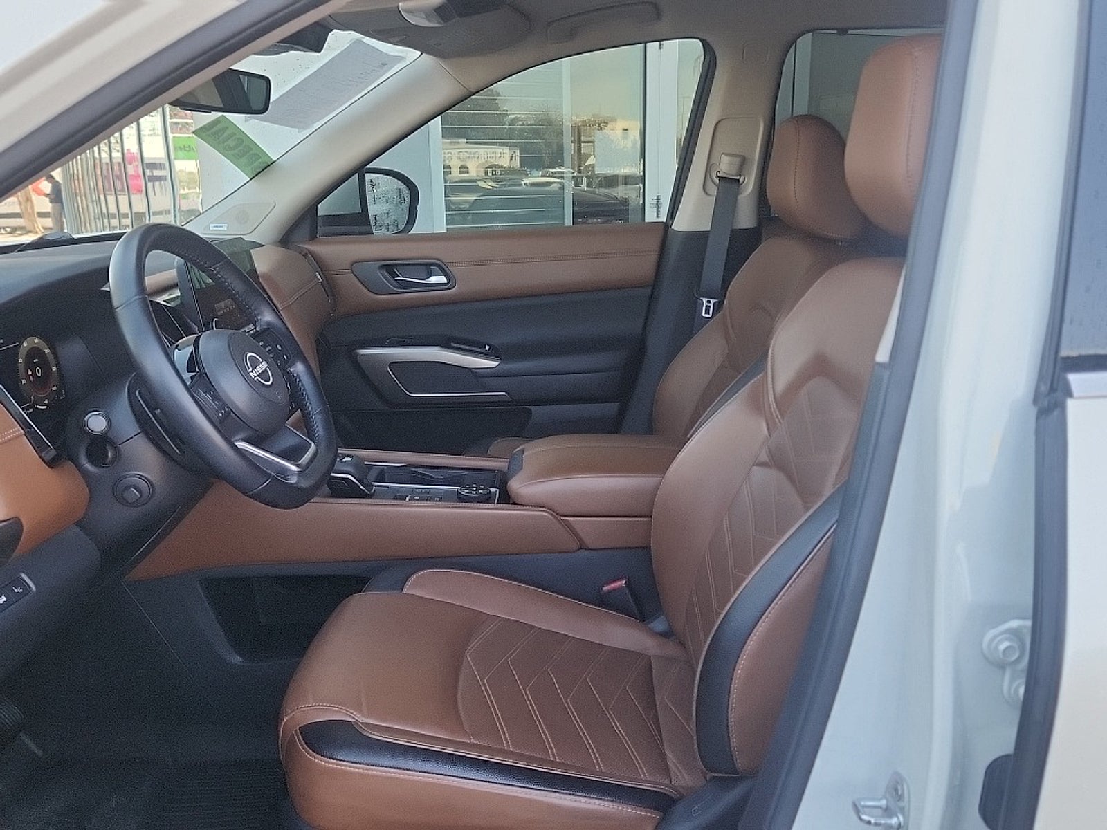 2023 Nissan Pathfinder Base