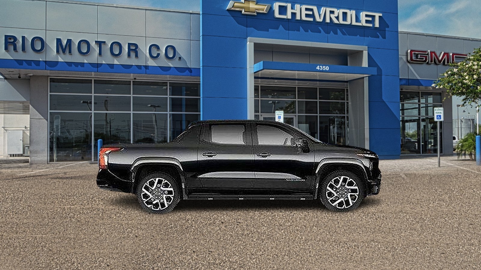 2025 Chevrolet Silverado EV RST - Max Range