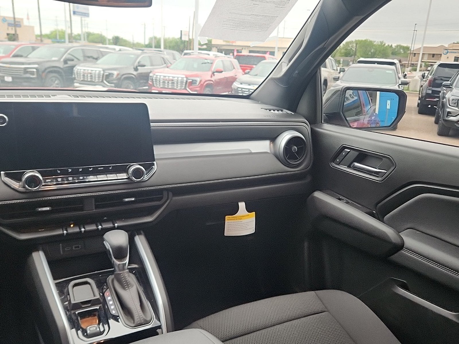 2025 Chevrolet Colorado WT/LT