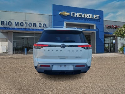 2023 Nissan Pathfinder Platinum